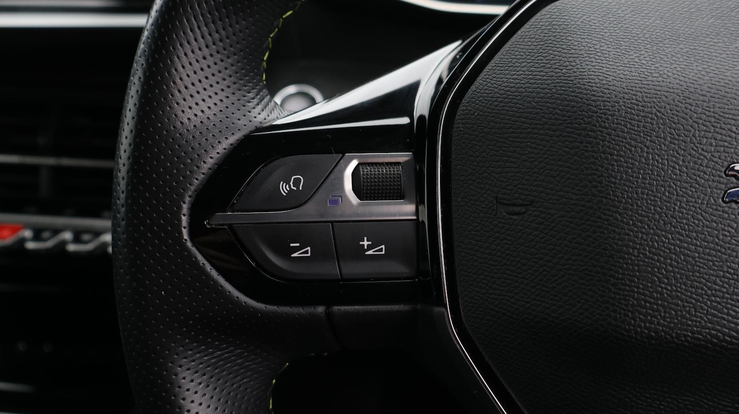 Used Peugeot 2008 2022 for sale - 77618606: Photo 23