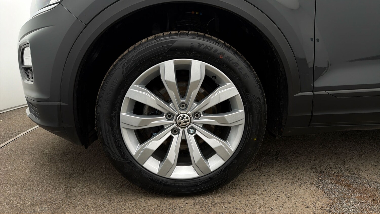 Used Volkswagen T-Roc for sale - 77917455: Photo 17