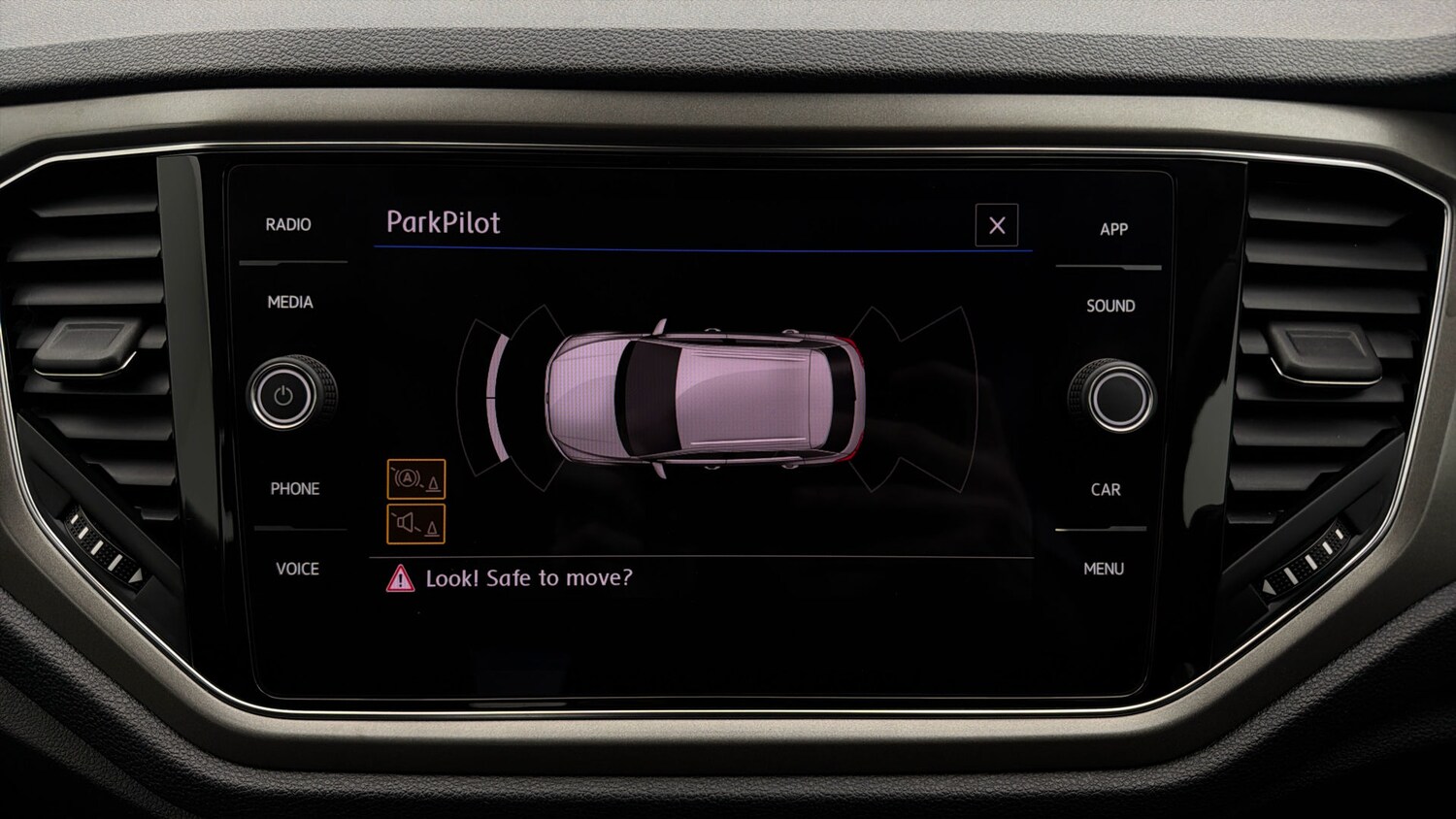 Used Volkswagen T-Roc for sale - 77917455: Photo 25