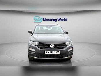 Used Volkswagen T-Roc 2020 for sale - 77917455: Photo