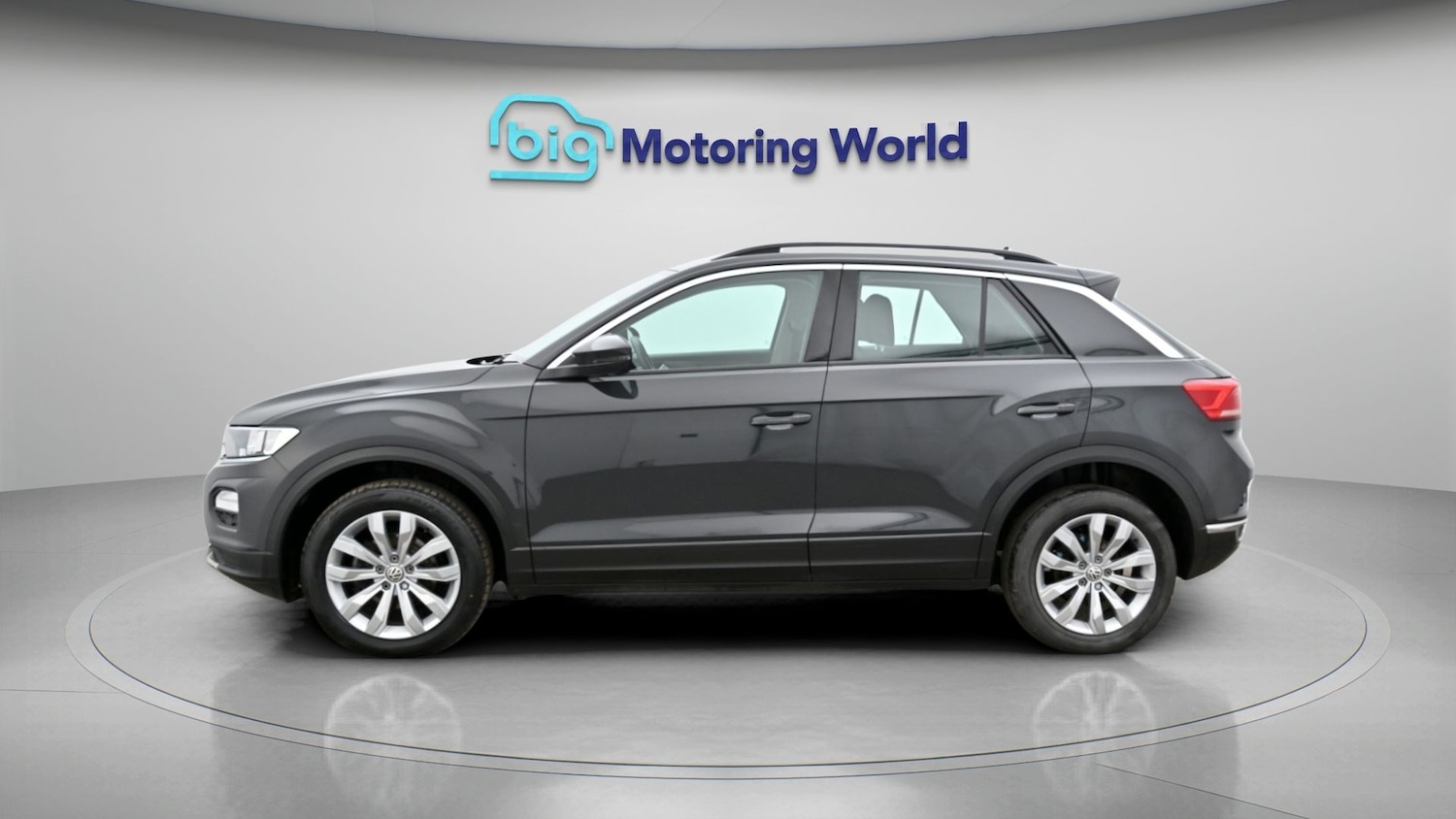 Used Volkswagen T-Roc for sale - 77917455: Photo 4