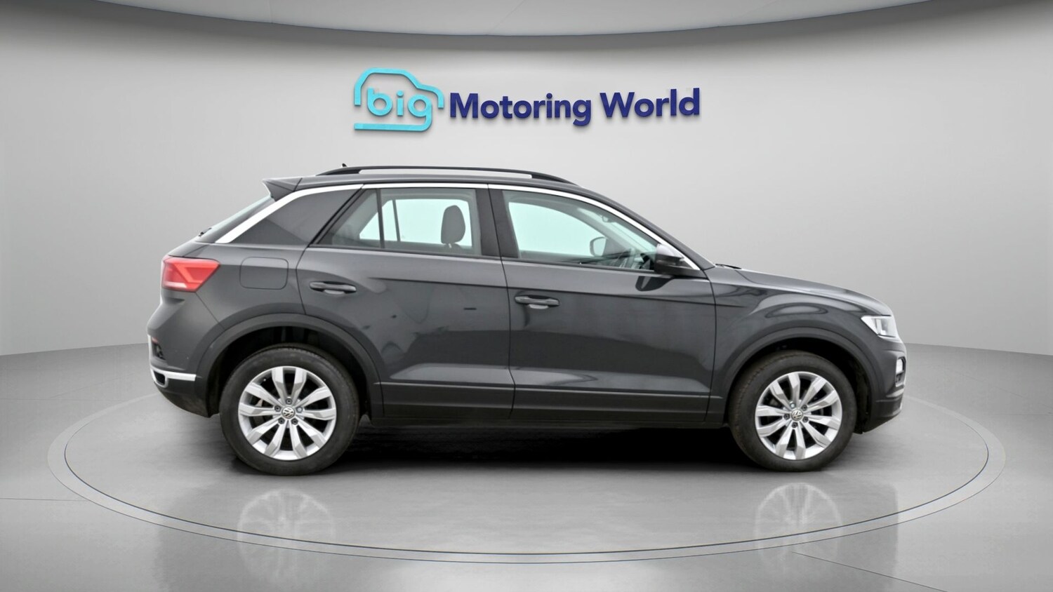 Used Volkswagen T-Roc for sale - 77917455: Photo 8