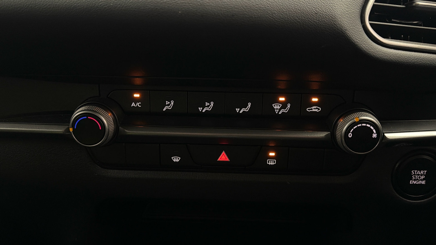 Used Mazda CX-30 2025 for sale - 78042205: Photo 11