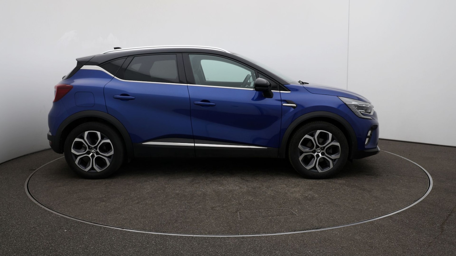 Used Renault Captur for sale - 76809015: Photo 39