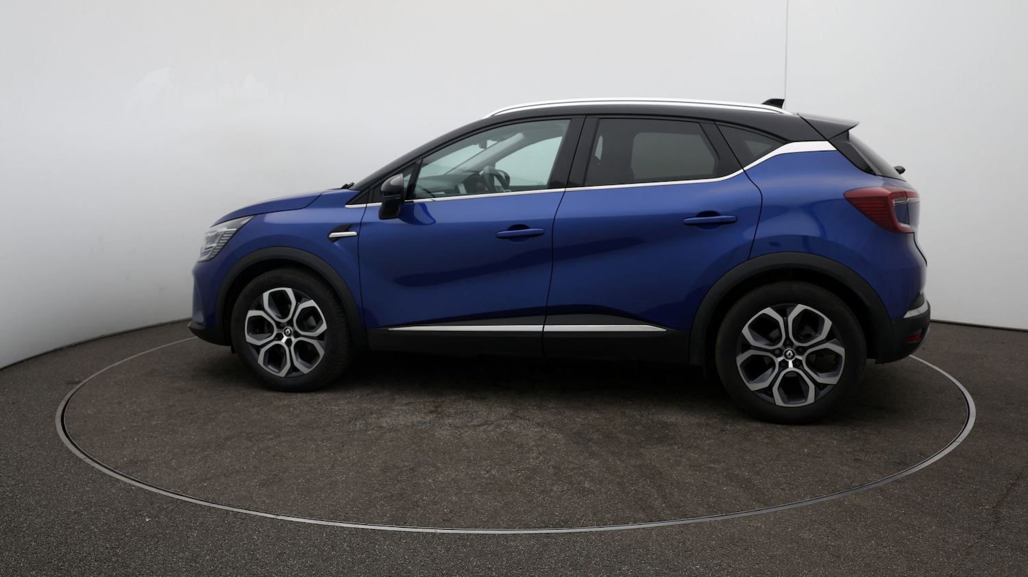Used Renault Captur for sale - 76809015: Photo 48