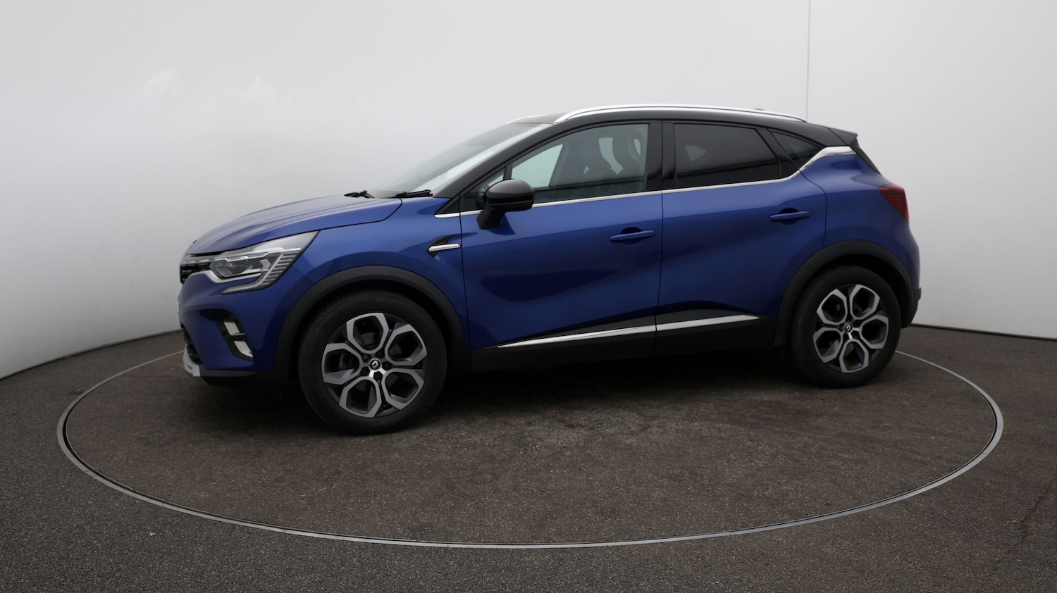 Used Renault Captur for sale - 76809015: Photo 56