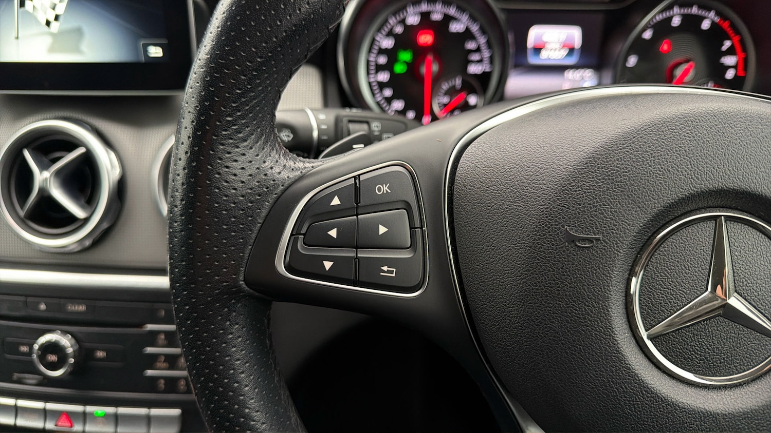 Used Mercedes-Benz GLA 2019 for sale - 77989454: Photo 22