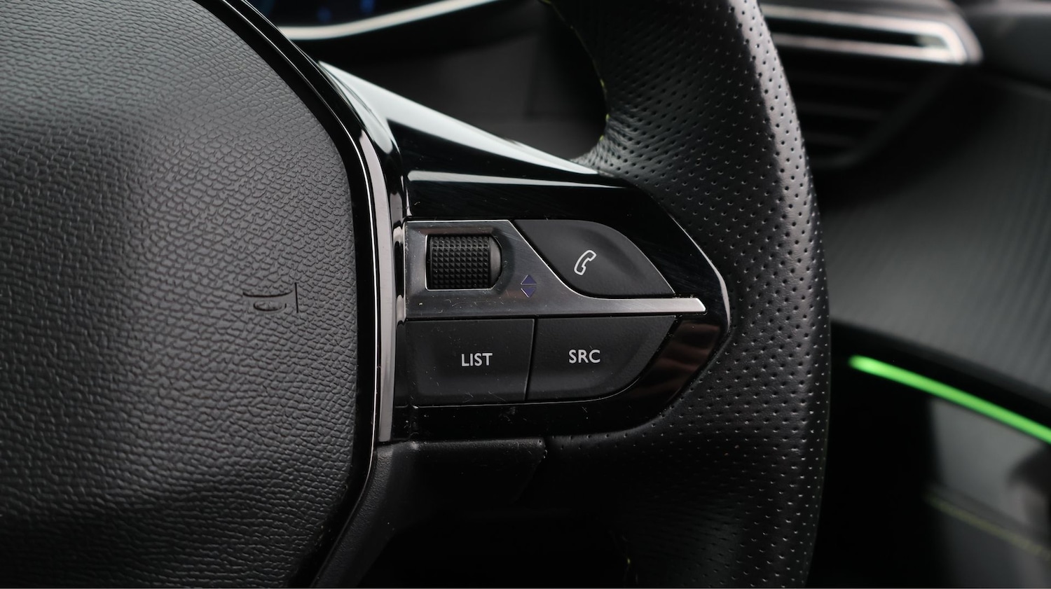 Used Peugeot 2008 2022 for sale - 77508311: Photo 25