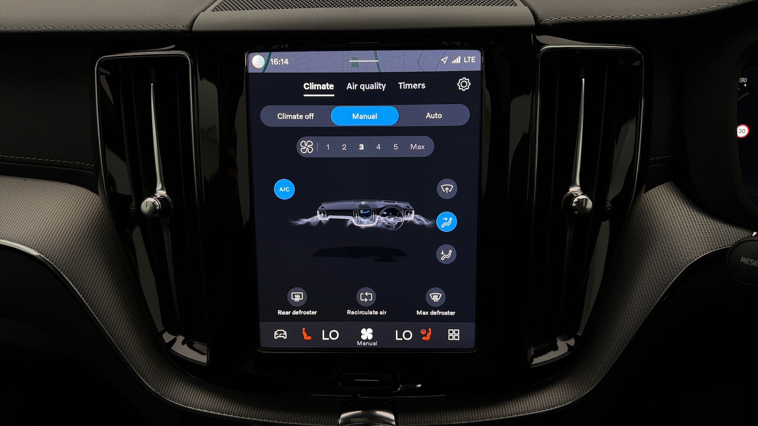 Used Volvo XC60 2025 for sale - 78040141: Photo 11