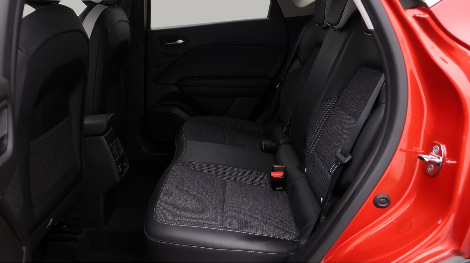 Used Renault Captur 2023 for sale - 77878794: Photo 16