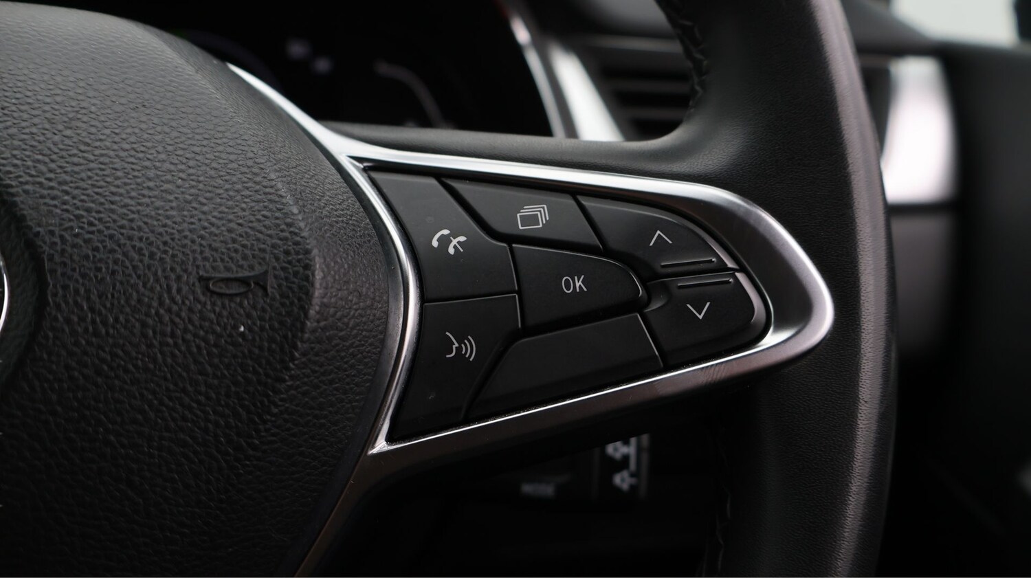 Used Renault Captur 2023 for sale - 77878794: Photo 23