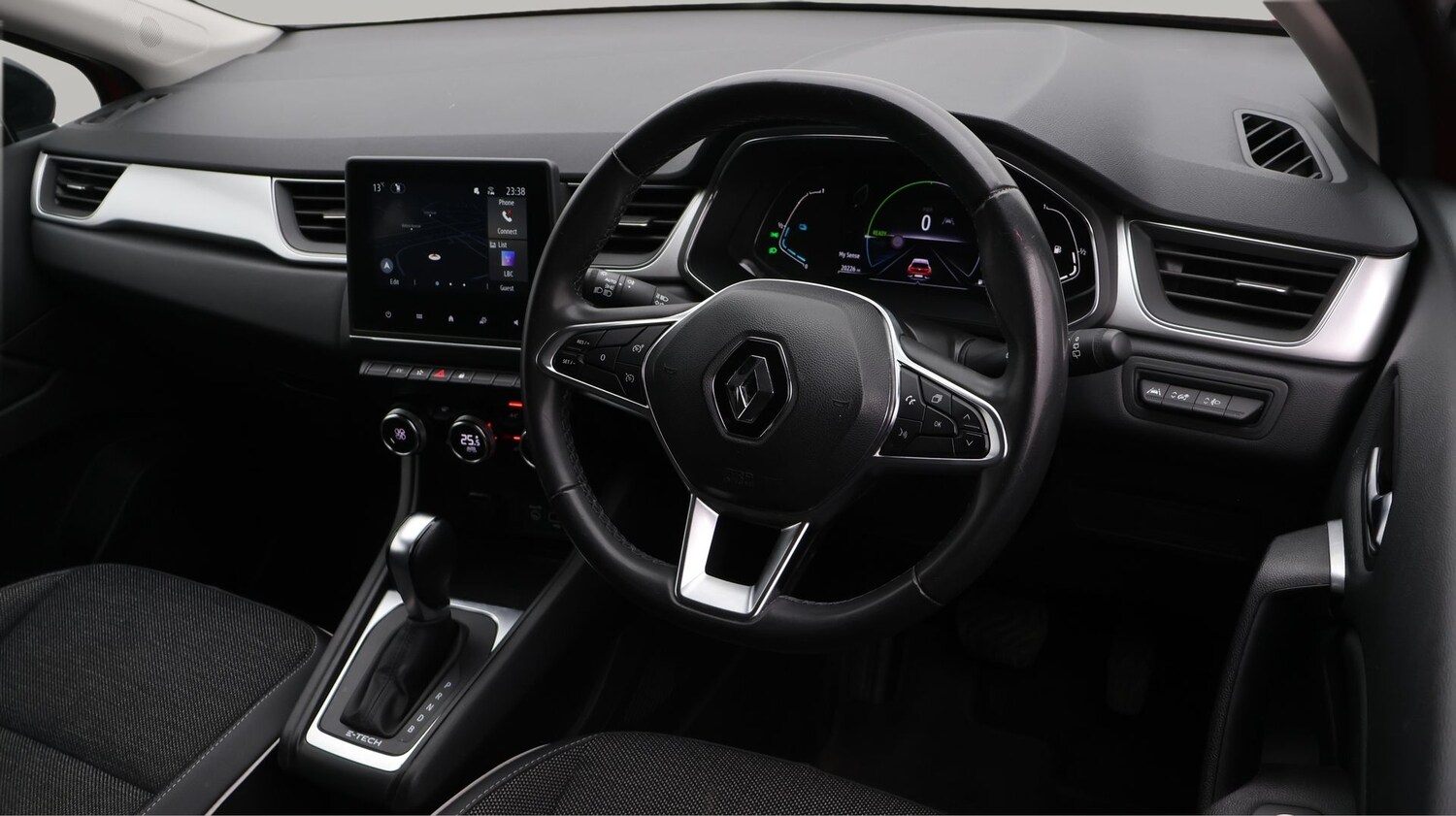 Used Renault Captur 2023 for sale - 77878794: Photo 9