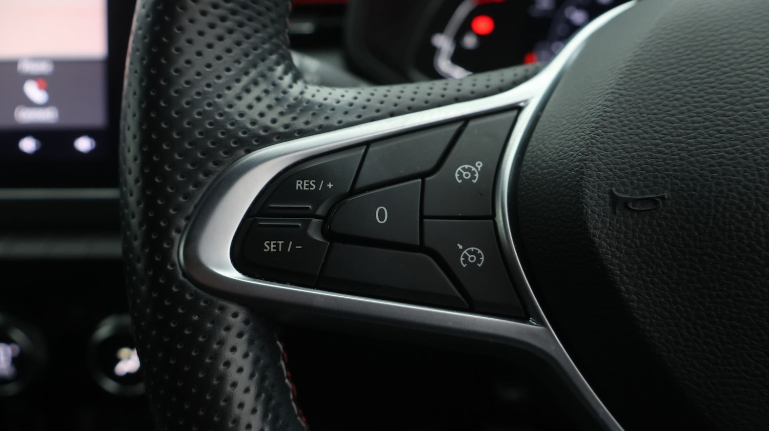 Used Renault Clio 2021 for sale - 77276843: Photo 24