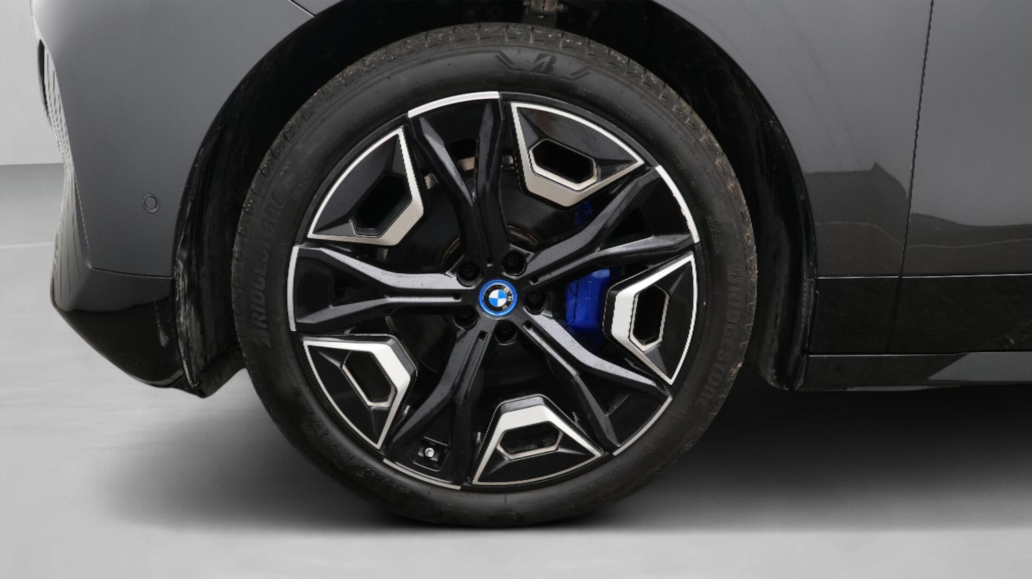 Used BMW iX 2024 for sale - 76388235: Photo 19