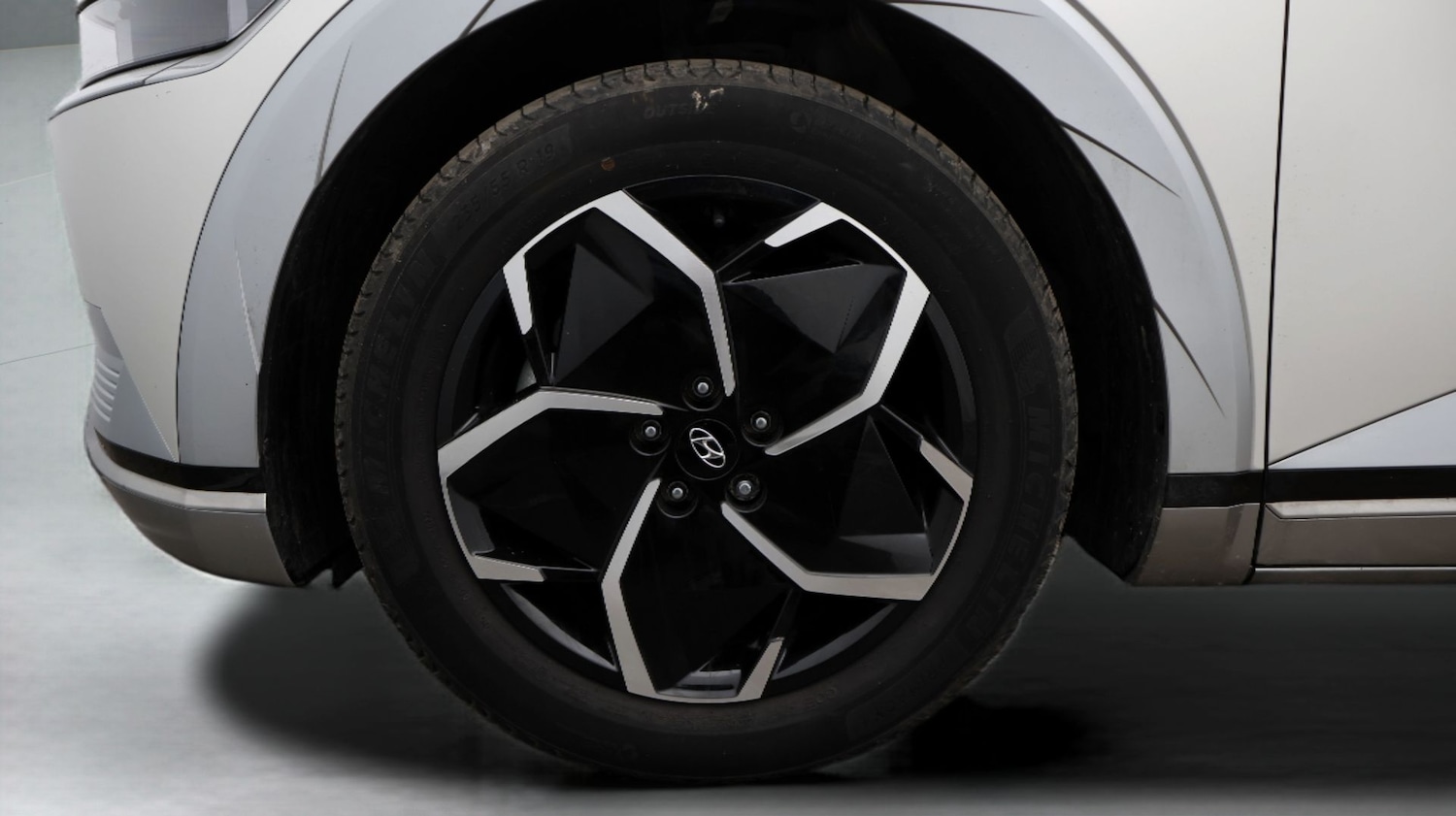 Used Hyundai IONIQ 5 2024 for sale - 77276826: Photo 18