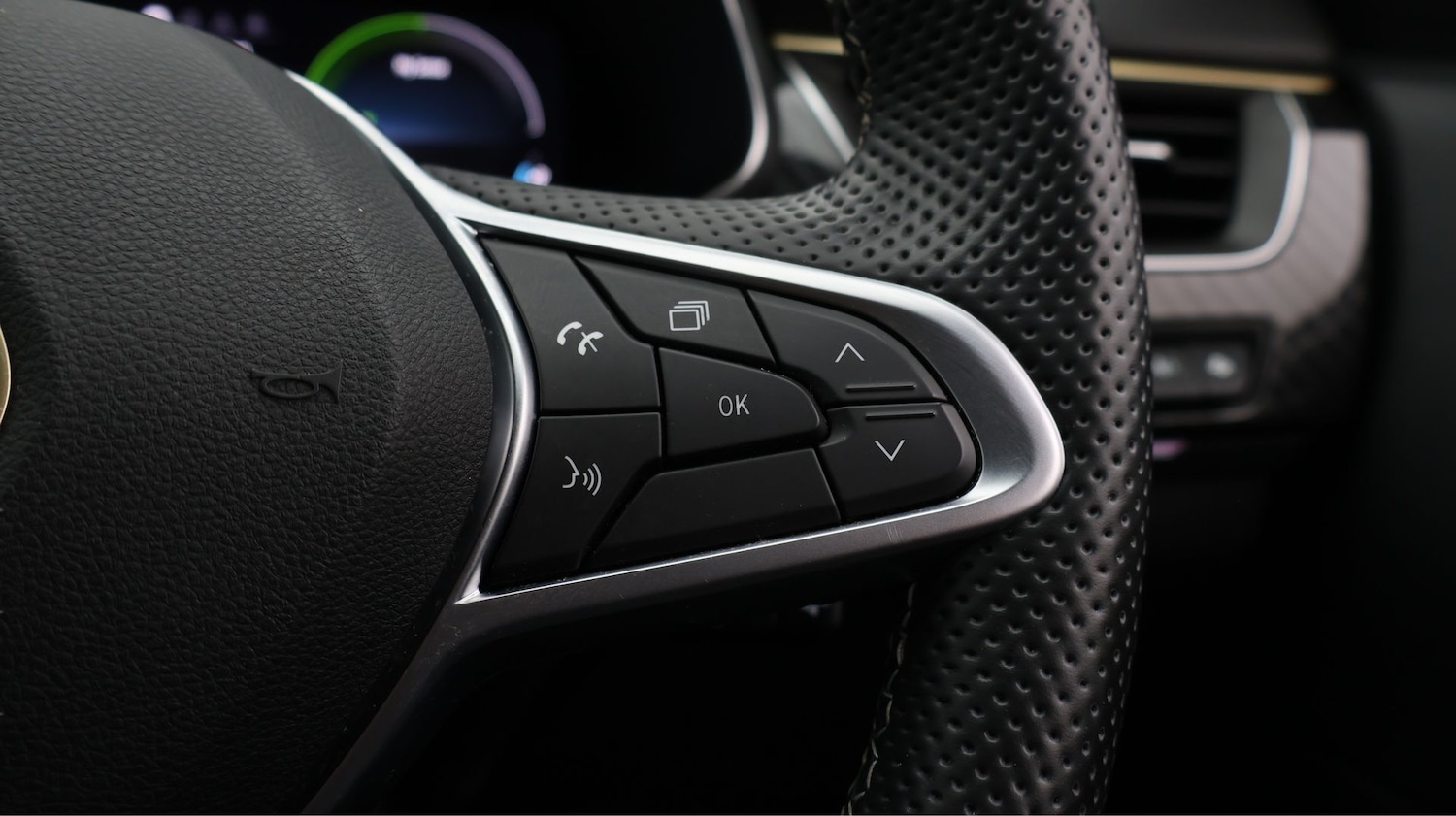 Used Renault Arkana 2023 for sale - 77606282: Photo 25