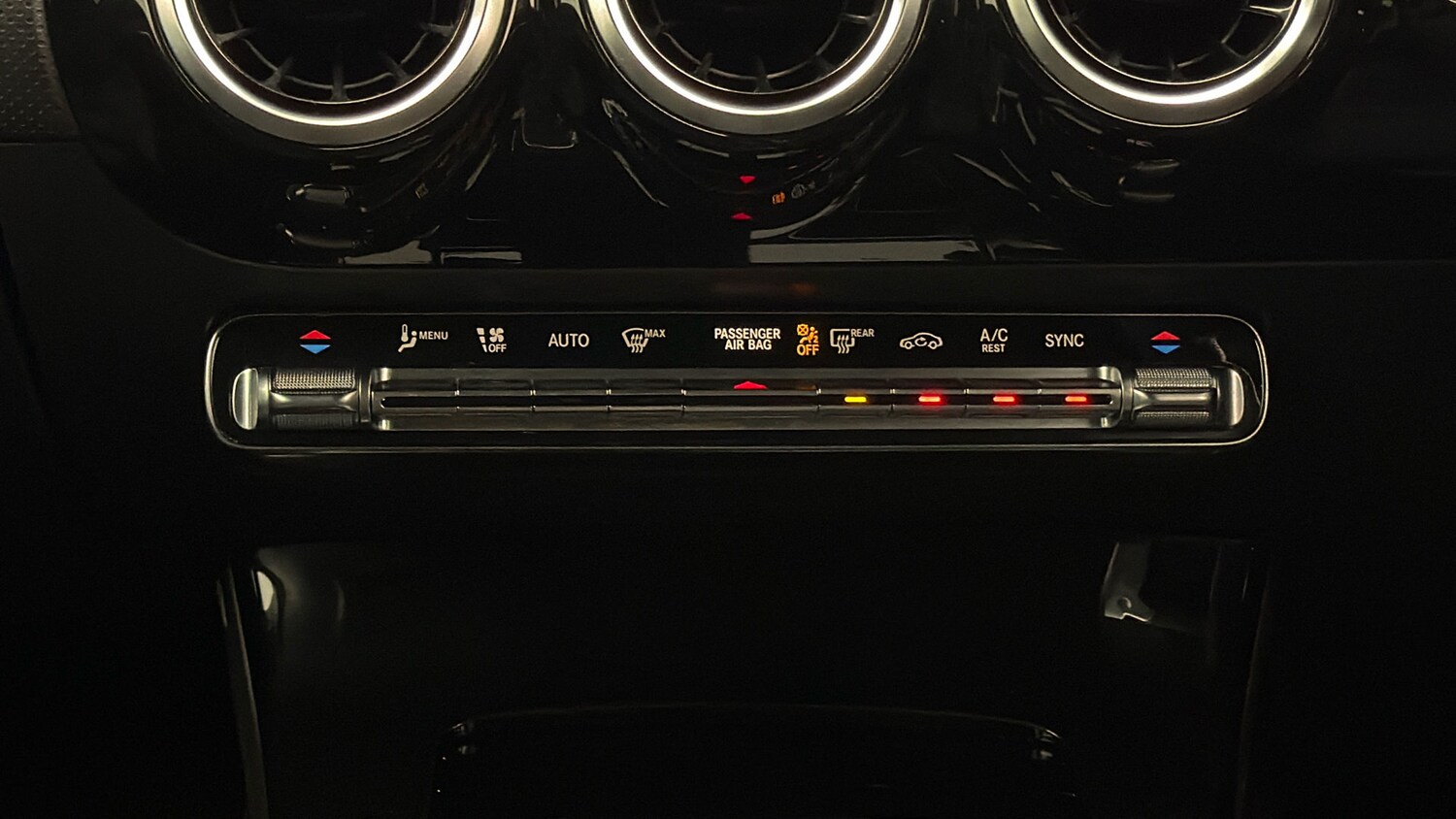 Used Mercedes-Benz A-Class 2020 for sale - 77745298: Photo 11