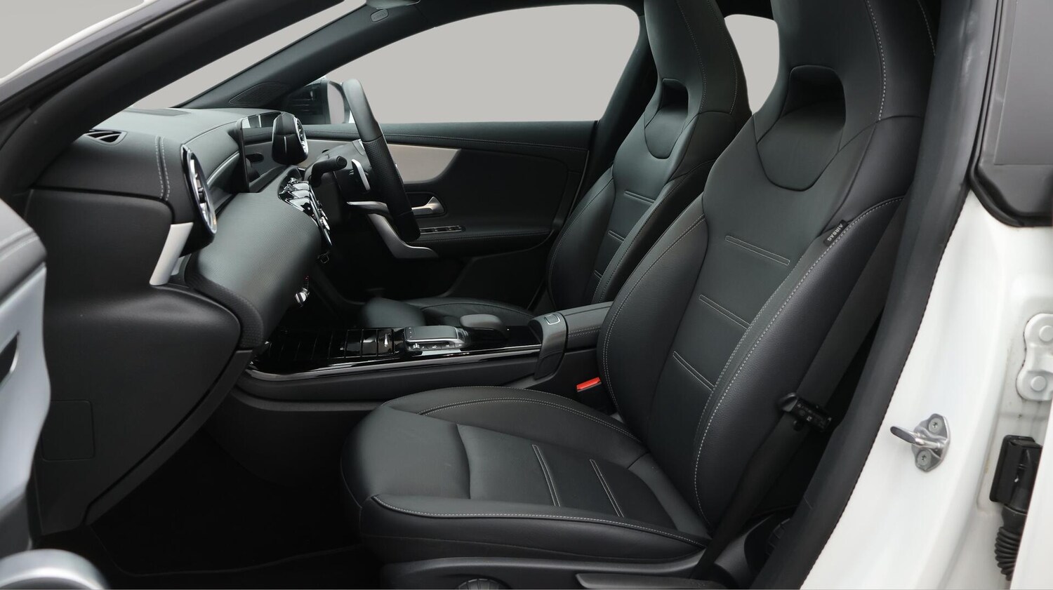 Used Mercedes-Benz CLA 2022 for sale - 76408638: Photo 15