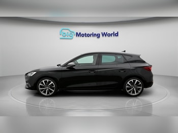 Used SEAT Leon 2023 for sale - 79333208: Photo