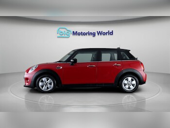 Used MINI Hatch 2019 for sale - 79307931: Photo