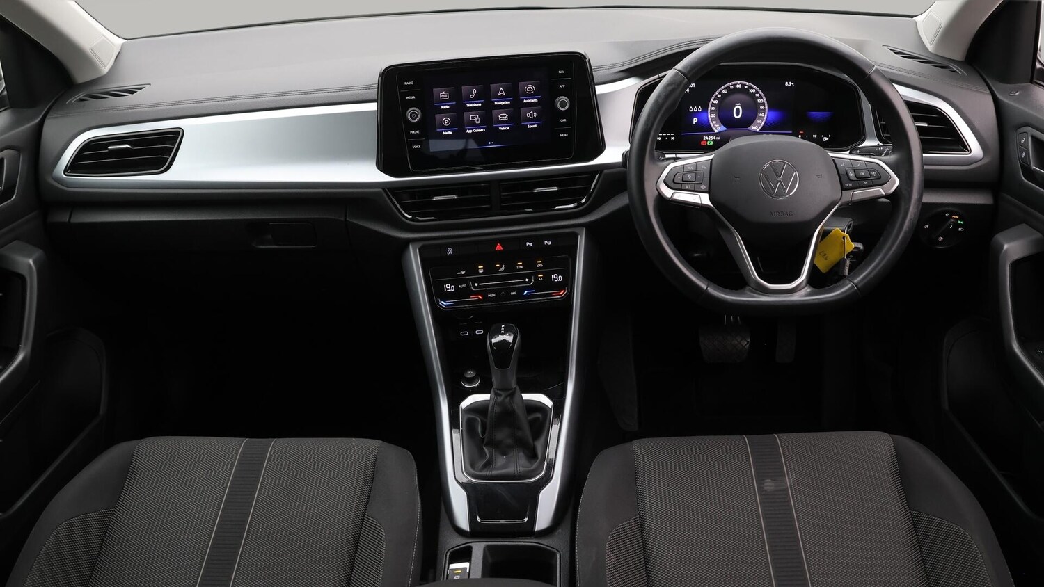 Used Volkswagen T-Roc 2022 for sale - 76689127: Photo 14