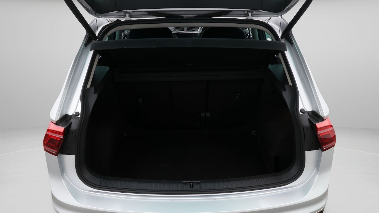 Used Volkswagen Tiguan 2020 for sale - 77610223: Photo 17