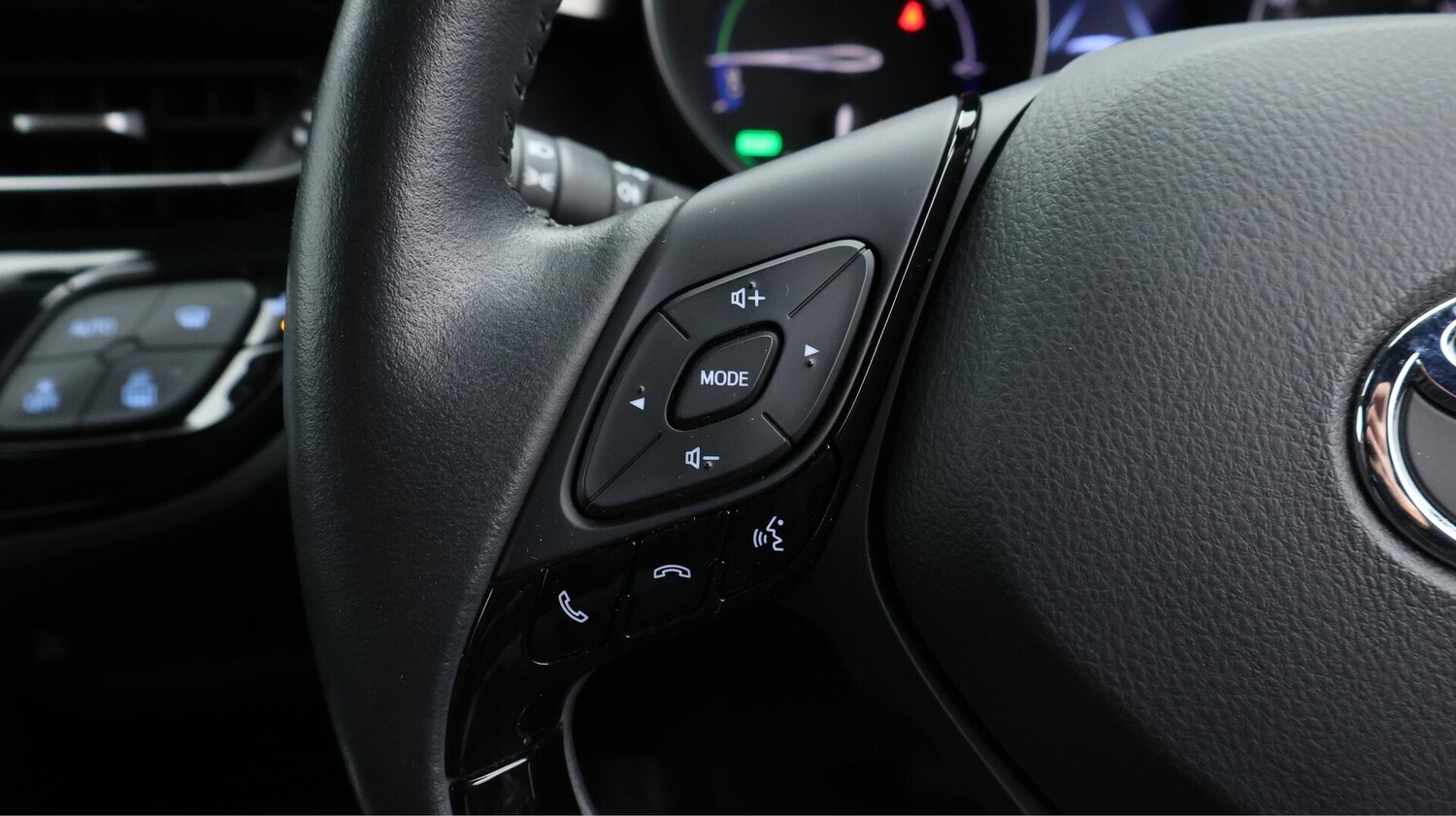 Used Toyota C-HR 2022 for sale - 76200221: Photo 26