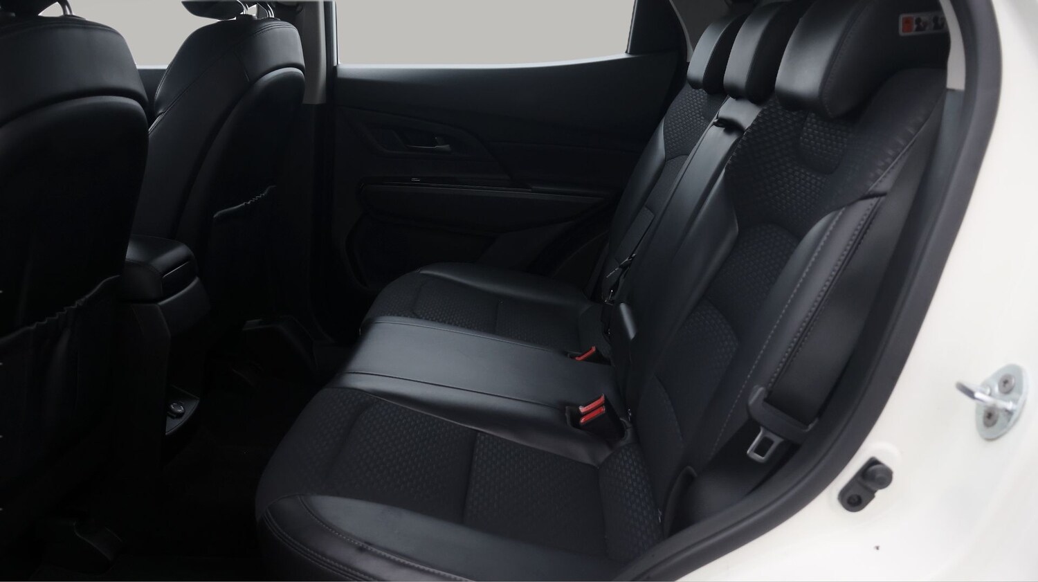 Used Ssangyong Korando for sale - 77490571: Photo 16