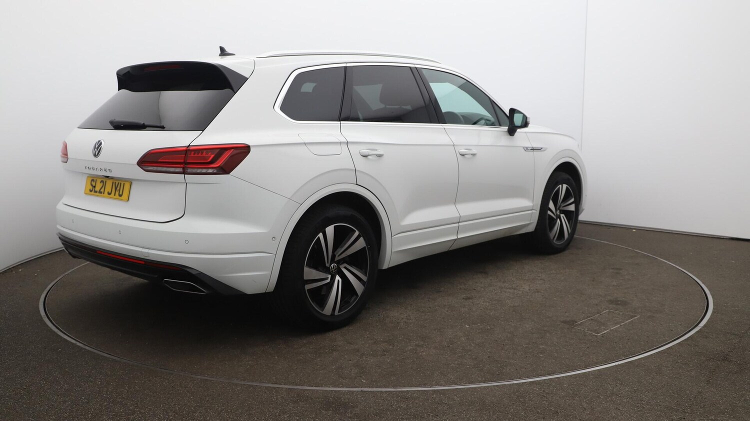 Used Volkswagen Touareg 2021 for sale - 76752894: Photo 55