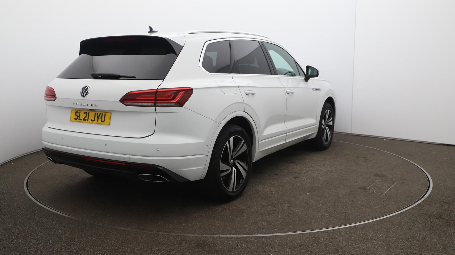 Used Volkswagen Touareg 2021 for sale - 76752894: Photo 56