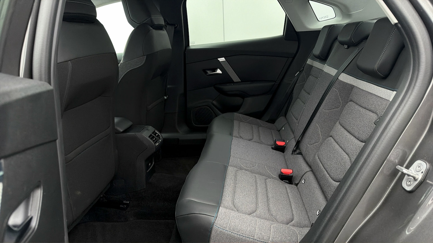 Used Citroen C4 X 2023 for sale - 78083865: Photo 15