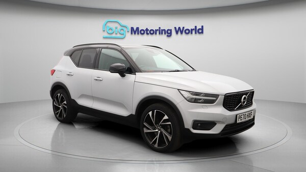 Used Volvo XC40 2020 for sale - 75670416: Photo 2