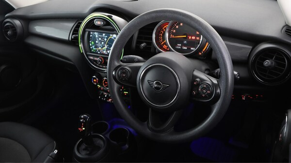 Used MINI Hatch 2020 for sale - 76259547: Photo 10