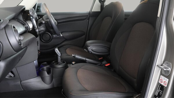 Used MINI Hatch 2020 for sale - 76259547: Photo 15