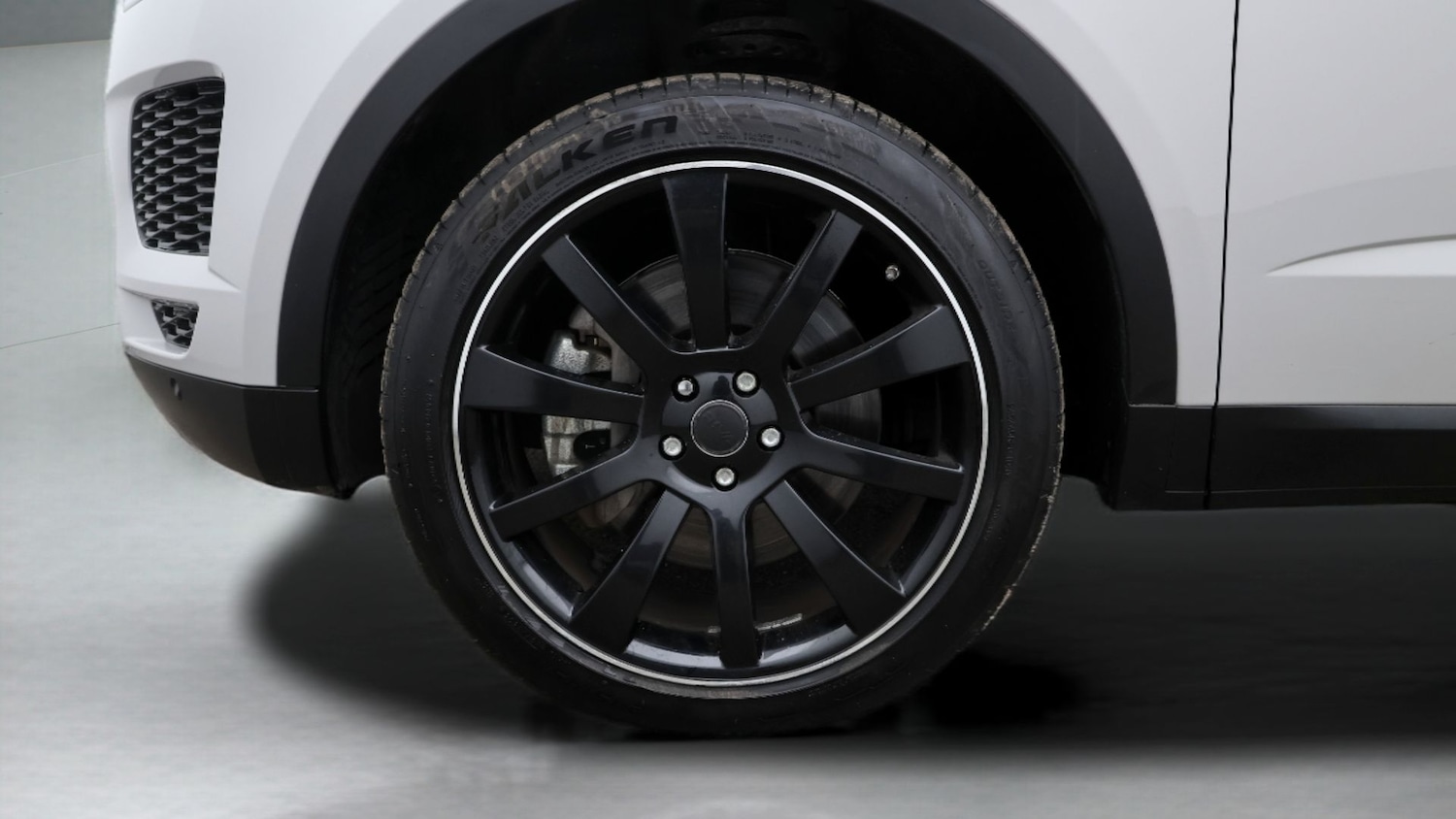 Used Jaguar E-Pace 2019 for sale - 77570499: Photo 18