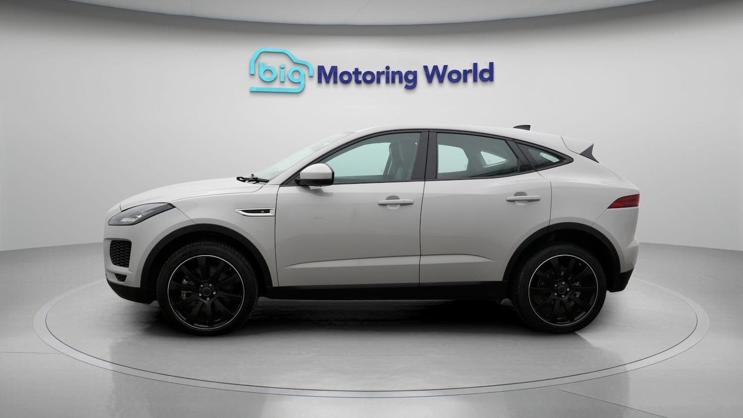 Used Jaguar E-Pace 2019 for sale - 77570499: Photo 4