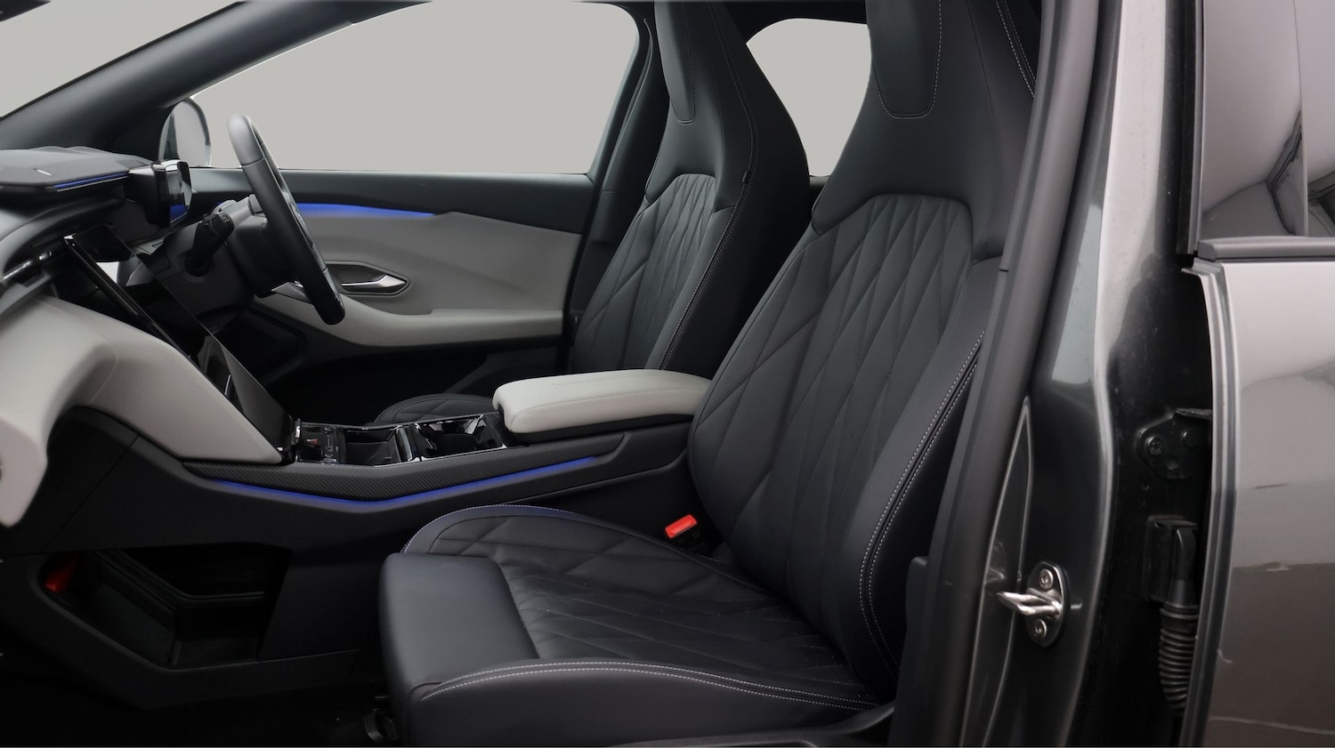 Used Ford Explorer 2024 for sale - 77211597: Photo 14