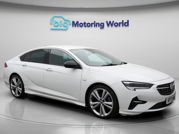 Used Vauxhall Insignia 2021 for sale - 76072502: Photo 1