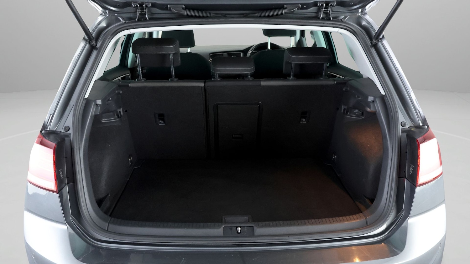 Used Volkswagen Golf 2019 for sale - 77935893: Photo 16