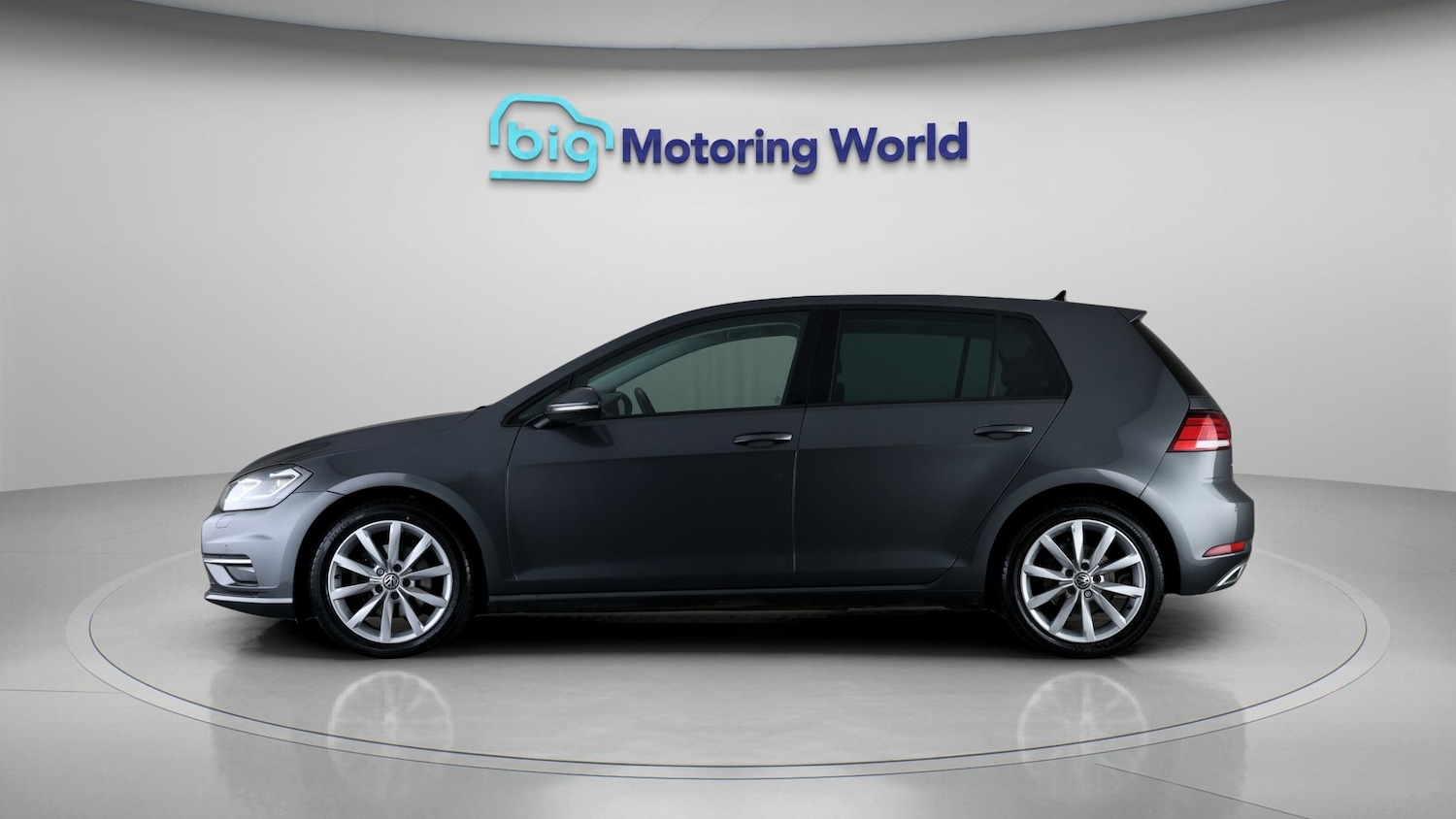 Used Volkswagen Golf 2019 for sale - 77935893: Photo 4