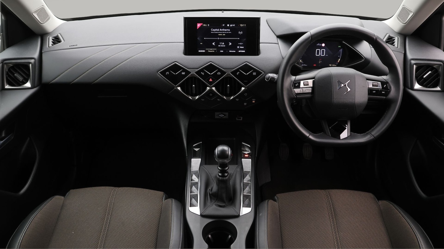 Used DS Automobiles DS 3 Crossback 2022 for sale - 77298492: Photo 13