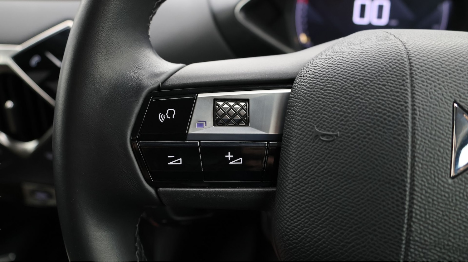 Used DS Automobiles DS 3 Crossback 2022 for sale - 77298492: Photo 20