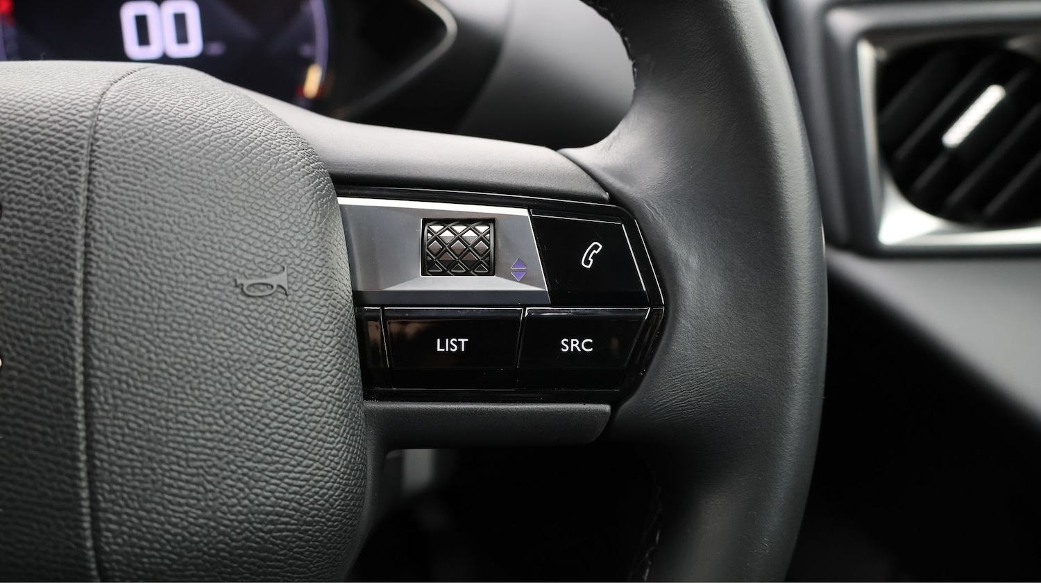 Used DS Automobiles DS 3 Crossback 2022 for sale - 77298492: Photo 21