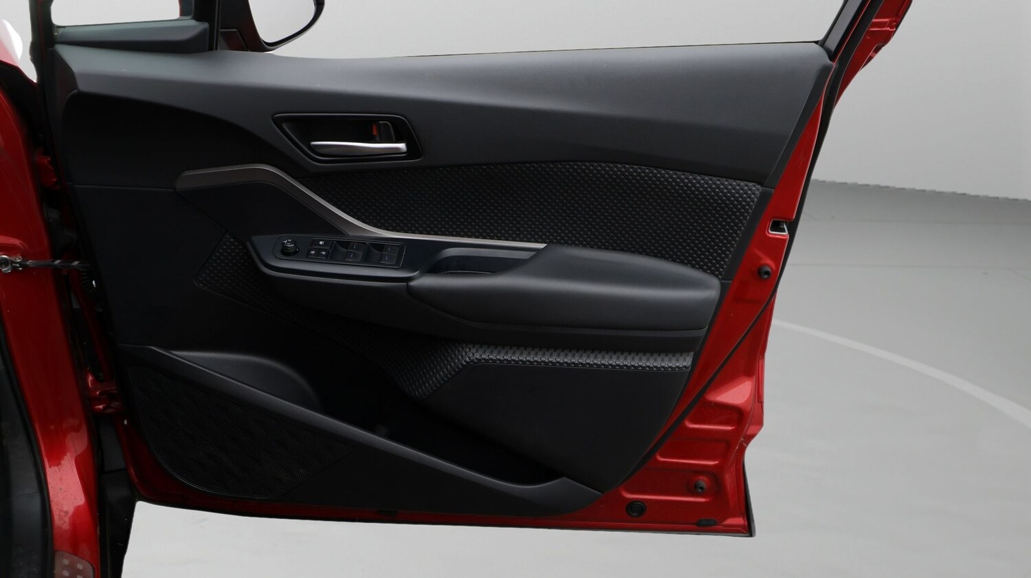 Used Toyota C-HR 2023 for sale - 77718141: Photo 15