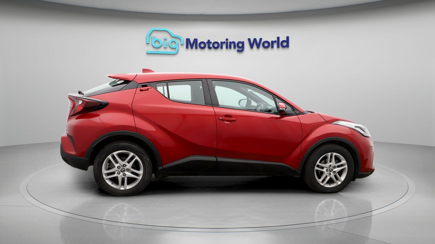 Used Toyota C-HR 2023 for sale - 77718141: Photo 8