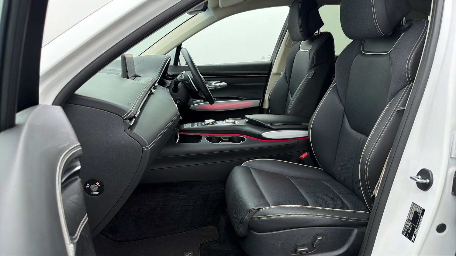 Used Genesis GV70 2023 for sale - 77878805: Photo 13