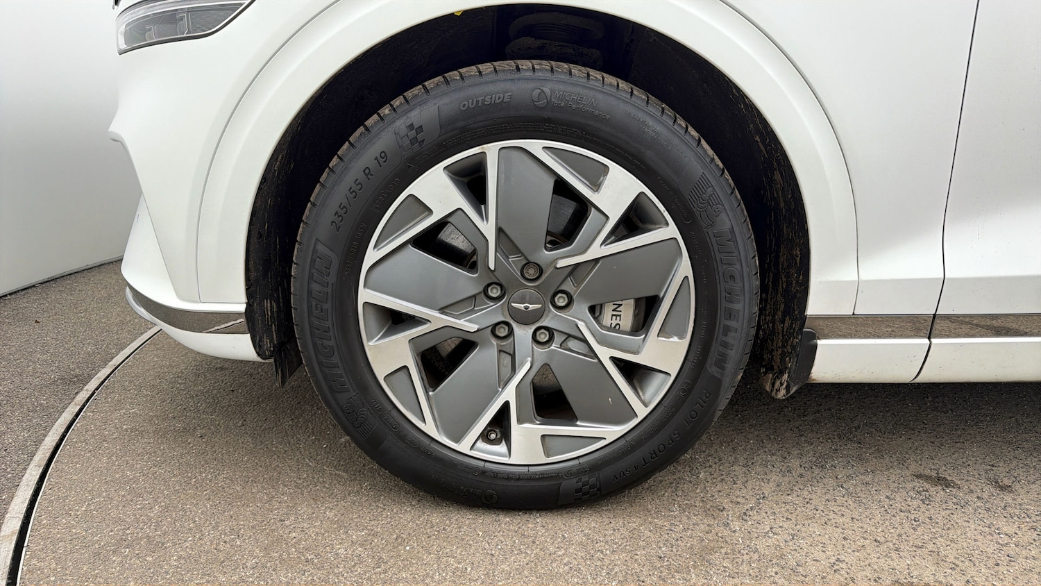 Used Genesis GV70 2023 for sale - 77878805: Photo 17