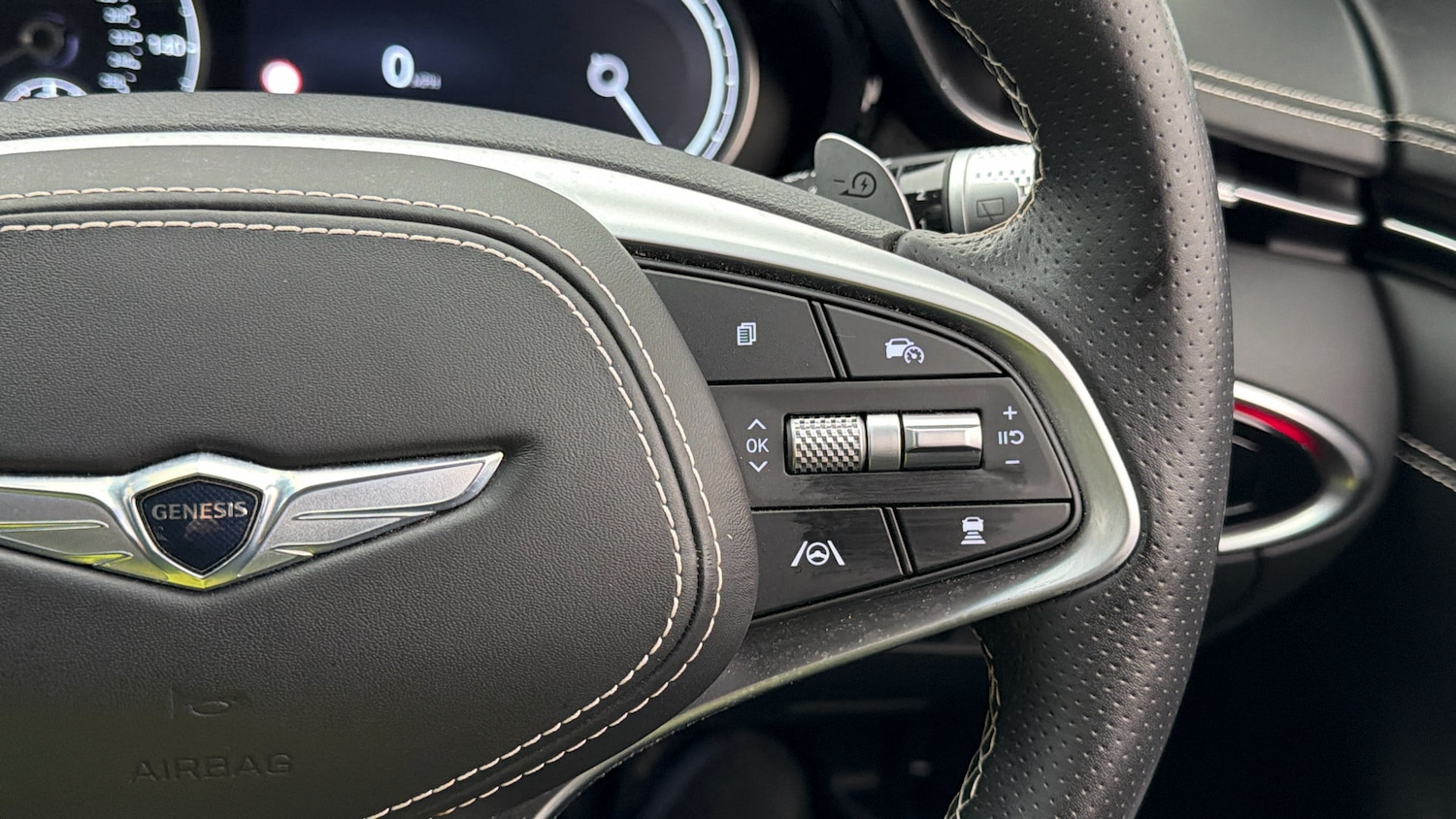Used Genesis GV70 2023 for sale - 77878805: Photo 24