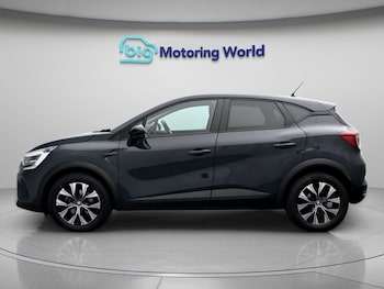 Used Renault Captur 2023 for sale - 79503829: Photo