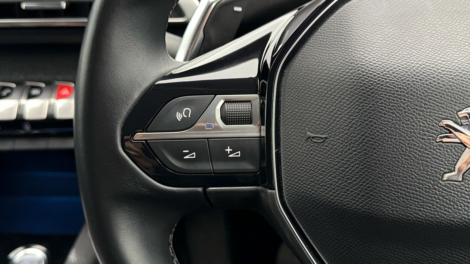 Used Peugeot 5008 2021 for sale - 77952223: Photo 22